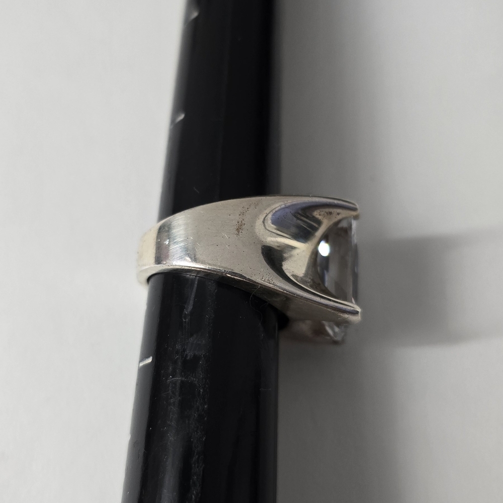 Sterling Silver 925 Elegang Ring - Picture 3 of 8